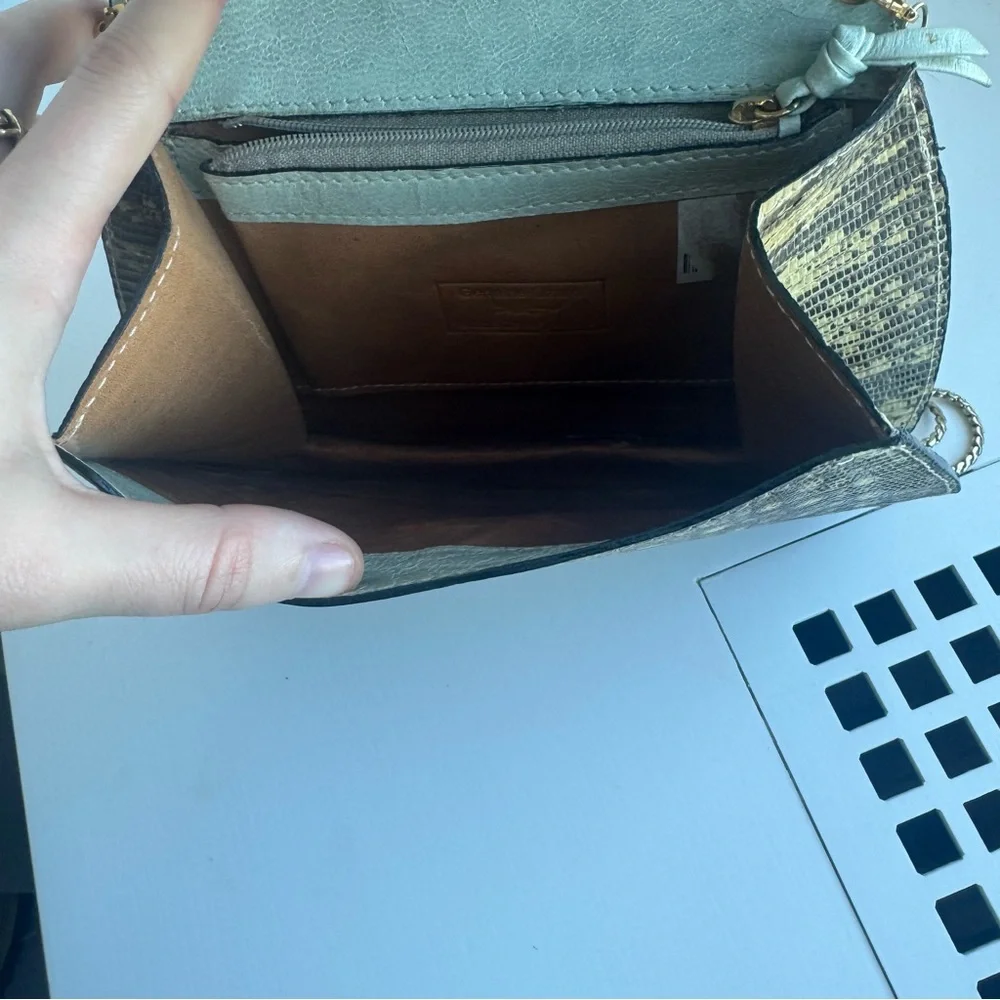 Charles Calfun Grey & Black Lizard + Leather Clutch with gold hardware - Picture 7 of 10